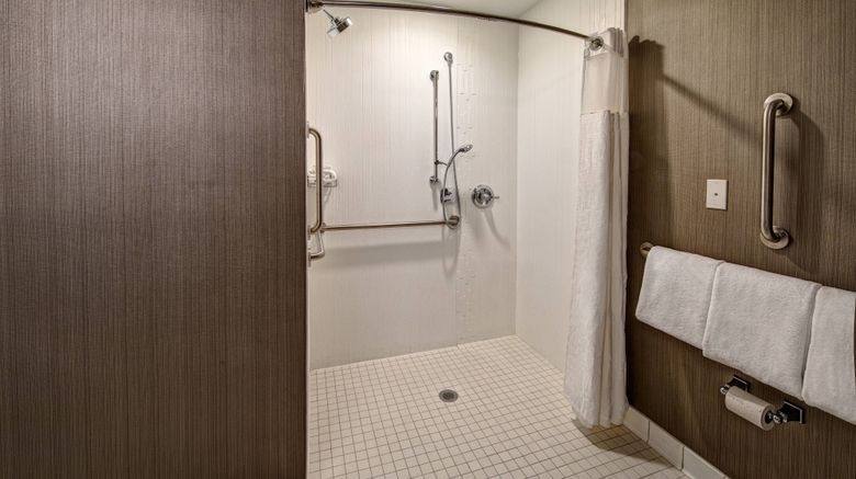 <b>Courtyard Dulles Airport Herndon Room</b>. Images powered by <a href="https://www.leonardoworldwide.com/" title="Leonardo Worldwide" target="_blank">Leonardo</a>.