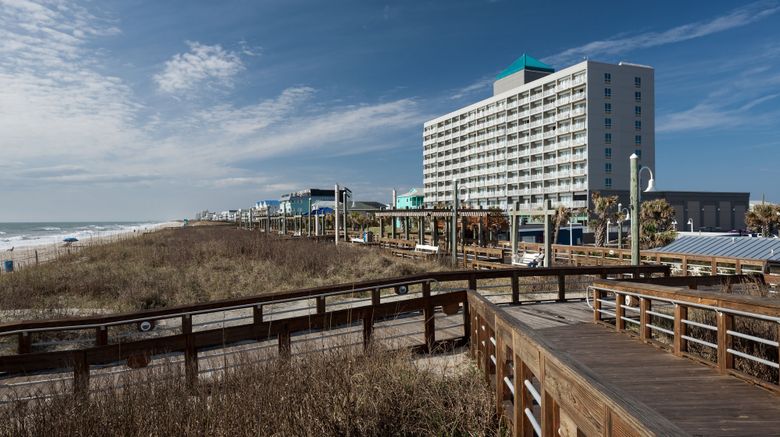 <b>Courtyard Carolina Beach Hotel Exterior</b>. Images powered by <a href="https://www.leonardoworldwide.com/" title="Leonardo Worldwide" target="_blank">Leonardo</a>.