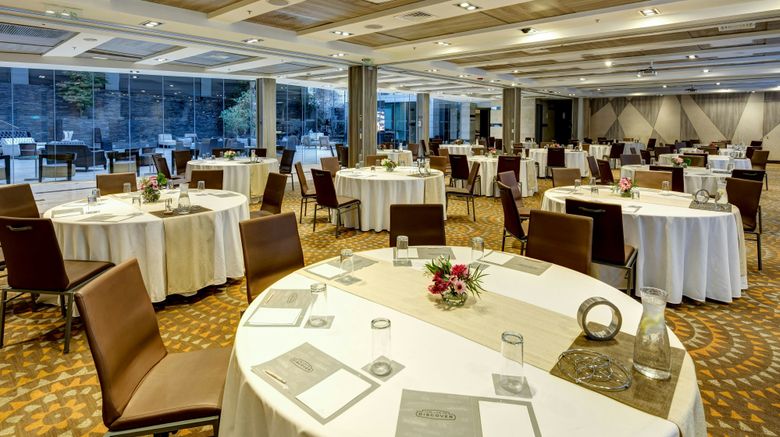 <b>Renaissance Santiago Hotel Meeting</b>. Images powered by <a href="https://www.leonardoworldwide.com/" title="Leonardo Worldwide" target="_blank">Leonardo</a>.