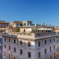 Singer Palace Hotel