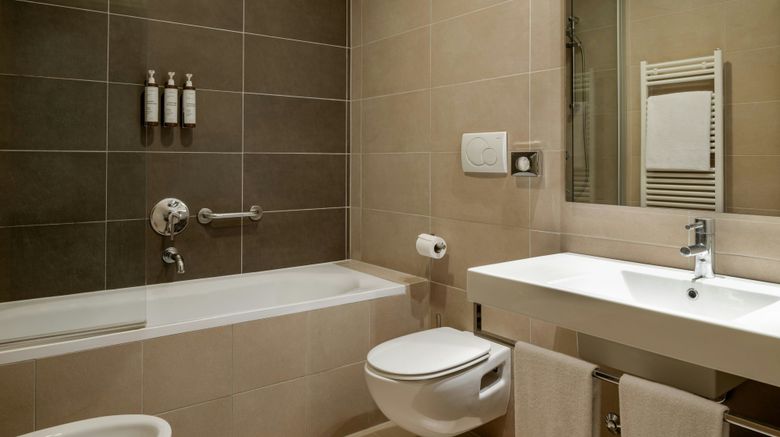 <b>AC Hotel Milan Sesto Room</b>. Images powered by <a href="https://www.leonardoworldwide.com/" title="Leonardo Worldwide" target="_blank">Leonardo</a>.