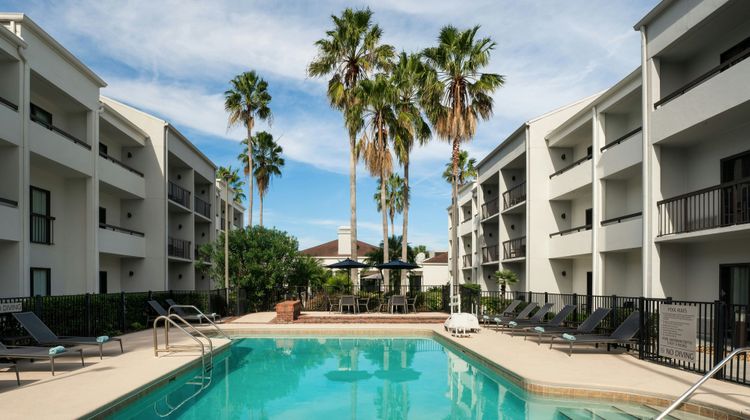 Courtyard by Marriott Melbourne West Pool