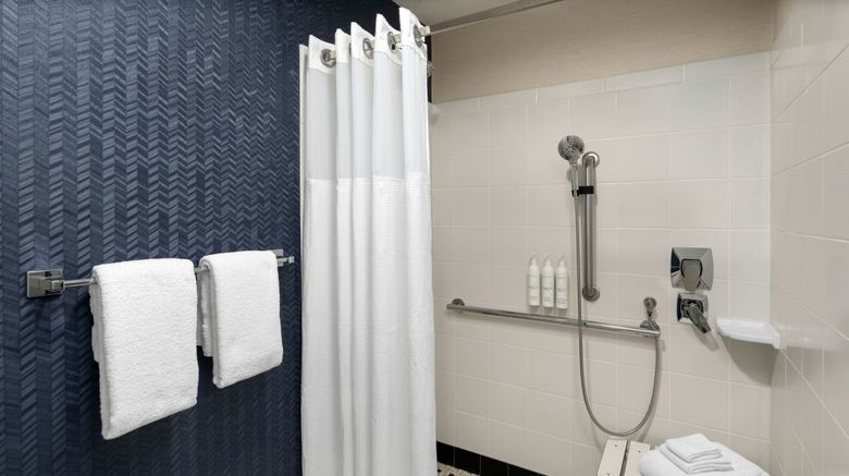 <b>Fairfield Inn & Suites by Marriott Room</b>. Images powered by <a href="https://www.leonardoworldwide.com/" title="Leonardo Worldwide" target="_blank">Leonardo</a>.