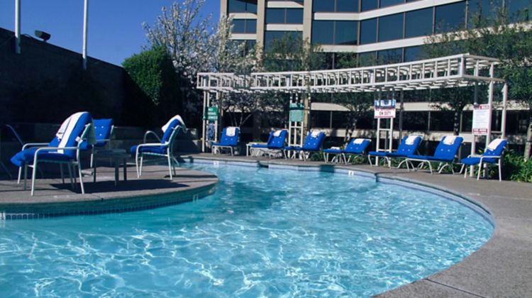 Walnut Creek Marriott Pool