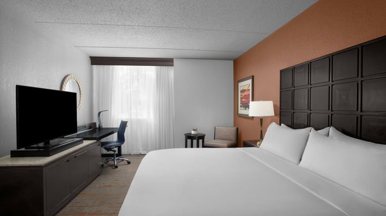 <b>Renaissance Indianapolis North Hotel Room</b>. Images powered by <a href="https://www.leonardoworldwide.com/" title="Leonardo Worldwide" target="_blank">Leonardo</a>.