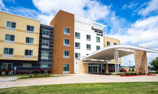 Fairfield Inn & Suites Huntsville Exterior