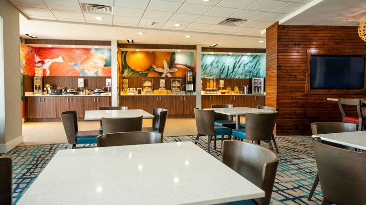 Fairfield Inn & Suites Huntsville Restaurant