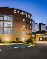 Courtyard Auburn