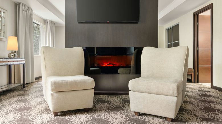 <b>Sheraton Nashua Suite</b>. Images powered by <a href="https://www.leonardoworldwide.com/" title="Leonardo Worldwide" target="_blank">Leonardo</a>.