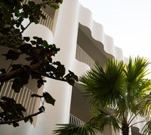 Nantra Baam Ampoe, Pattaya Exterior