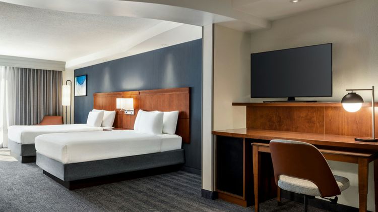 Courtyard Mt Holly Westampton Suite