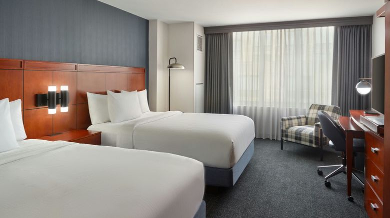 <b>Courtyard Foggy Bottom Marriott Room</b>. Images powered by <a href="https://www.leonardoworldwide.com/" title="Leonardo Worldwide" target="_blank">Leonardo</a>.