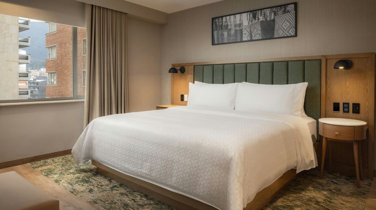 Four Points by Sheraton Tequendama Suite