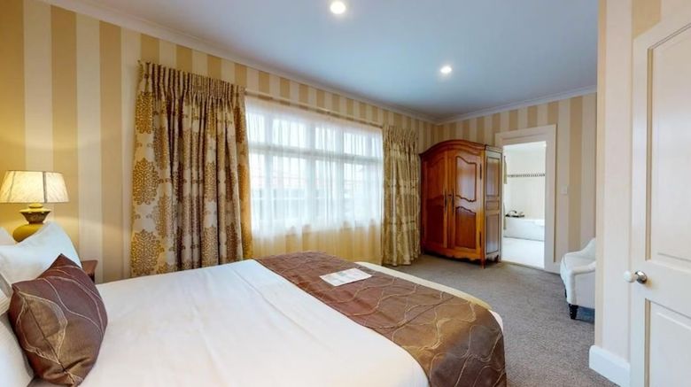 <b>Princes Gate Hotel Suite</b>. Images powered by <a href="https://www.leonardoworldwide.com/" title="Leonardo Worldwide" target="_blank">Leonardo</a>.