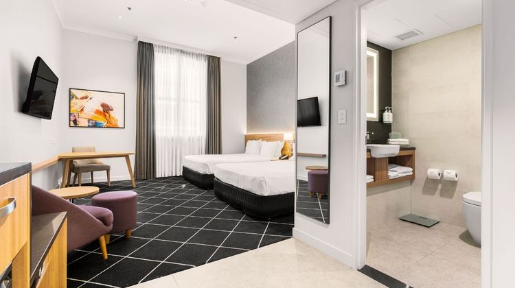 Furama Darling Harbour Room