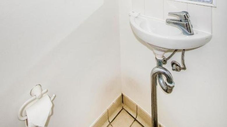 <b>Ibis Budget Windsor Brisbane Room</b>. Images powered by <a href="https://www.leonardoworldwide.com/" title="Leonardo Worldwide" target="_blank">Leonardo</a>.