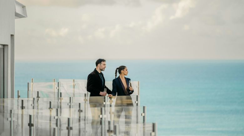 <b>The St. Regis Aruba Resort Restaurant</b>. Images powered by <a href="https://www.leonardoworldwide.com/" title="Leonardo Worldwide" target="_blank">Leonardo</a>.