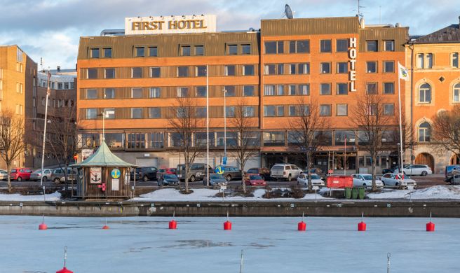 First Hotel Stadt Exterior
