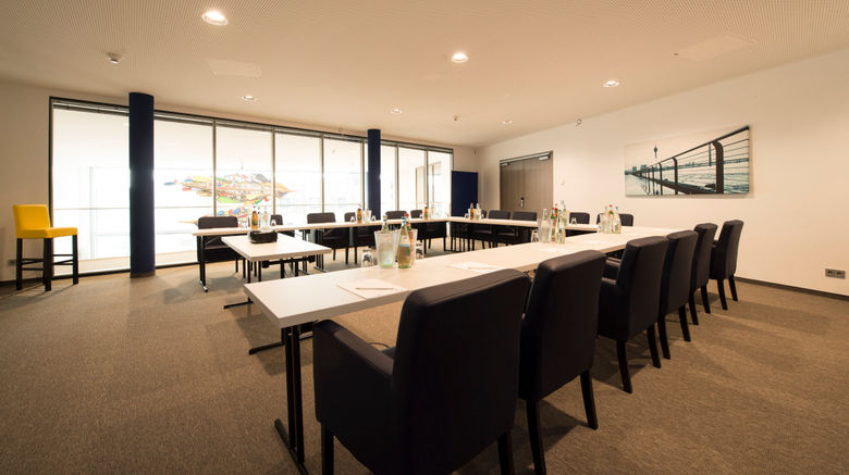 <b>carathotel Dusseldorf City Meeting</b>. Images powered by <a href="https://www.leonardoworldwide.com/" title="Leonardo Worldwide" target="_blank">Leonardo</a>.