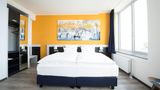 carathotel Dusseldorf City Room
