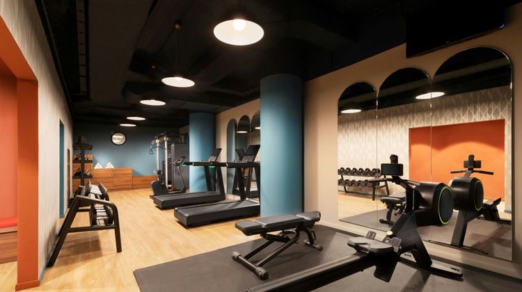 Duo Milan Porta Nuova, Tribute Portfolio Health Club