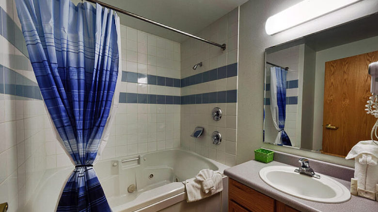 <b>Frontier Suites Airport Hotel Room</b>. Images powered by <a href="https://www.leonardoworldwide.com/" title="Leonardo Worldwide" target="_blank">Leonardo</a>.