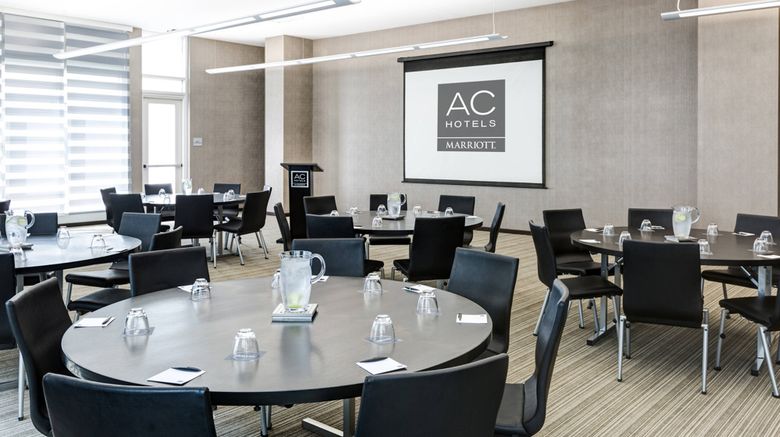 <b>AC Hotel Washington DC-National Harbor Meeting</b>. Images powered by <a href="https://www.leonardoworldwide.com/" title="Leonardo Worldwide" target="_blank">Leonardo</a>.