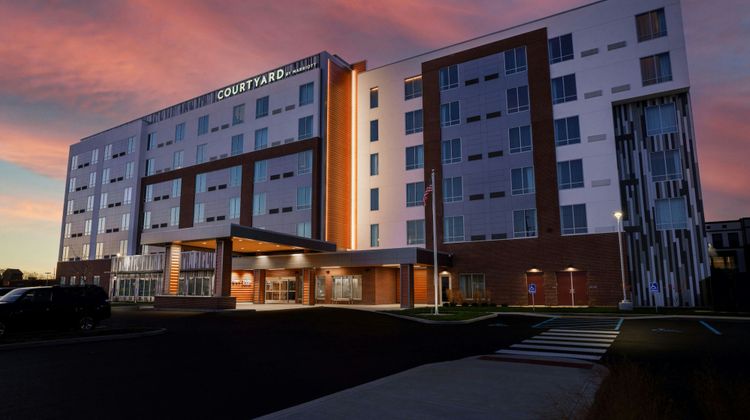 Courtyard Indianapolis Fishers Exterior