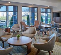 Courtyard Indianapolis Castleton Lobby