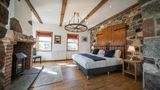 Oak Tree Inn Room