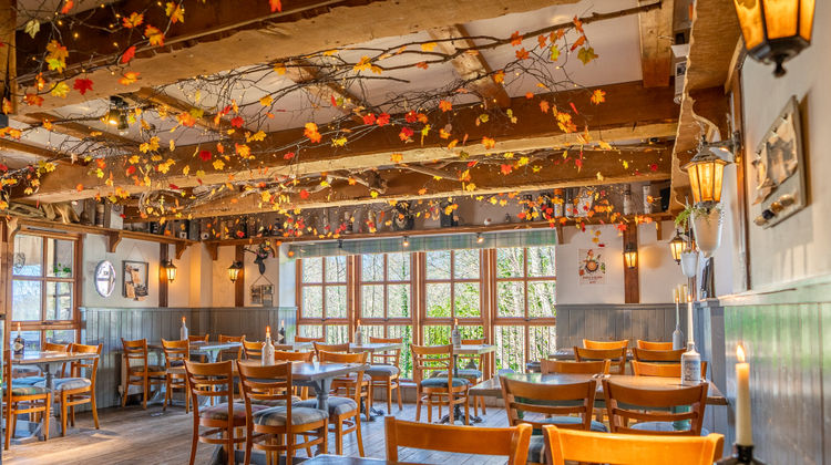 Oak Tree Inn Restaurant