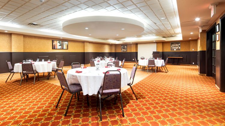 Holiday Inn Hinton Ballroom