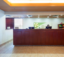Holiday Inn Hinton Exterior