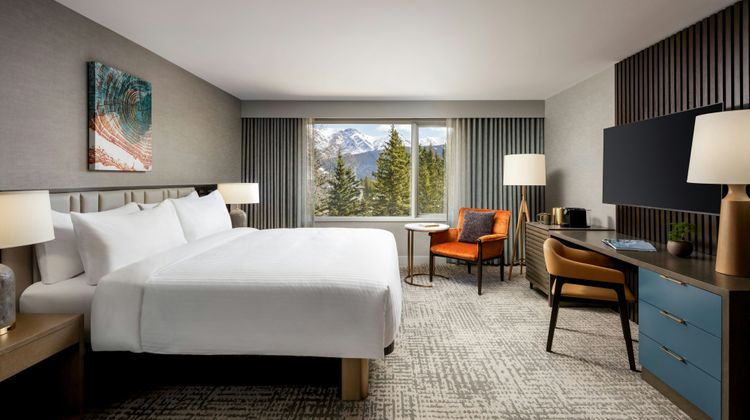 Pomeroy Kananaskis Mountain Lodge Room