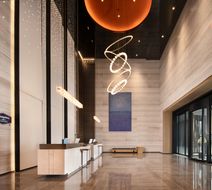 Hampton Kunming Guandu Hello World Lobby