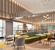 Home2 Hilton Zhengxiang Lobby