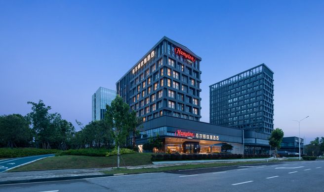 Hampton by Hilton Wuhan OVCEC Exterior