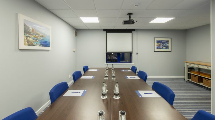 Holiday Inn Express Poole Meeting