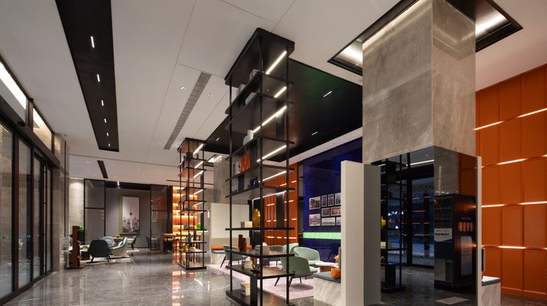<b>Hampton Chengdu Railway North Station Lobby</b>. Images powered by <a href="https://www.leonardoworldwide.com/" title="Leonardo Worldwide" target="_blank">Leonardo</a>.