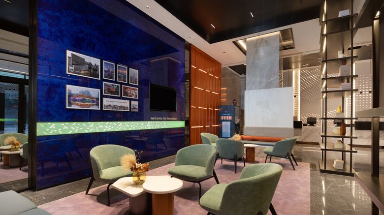 <b>Hampton Chengdu Railway North Station Lobby</b>. Images powered by <a href="https://www.leonardoworldwide.com/" title="Leonardo Worldwide" target="_blank">Leonardo</a>.