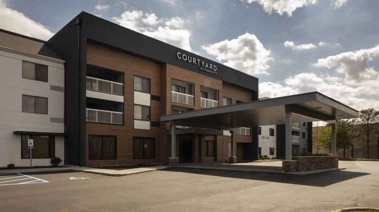 <b>Courtyard Indianapolis Northwest Exterior</b>. Images powered by <a href="https://www.leonardoworldwide.com/" title="Leonardo Worldwide" target="_blank">Leonardo</a>.