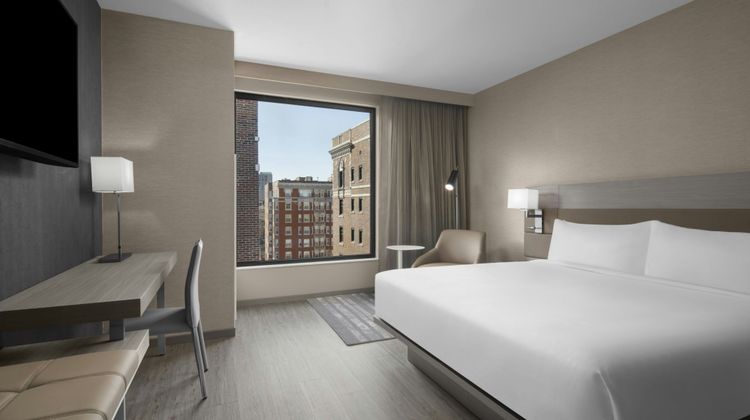 AC Hotel St Louis Central West End Room