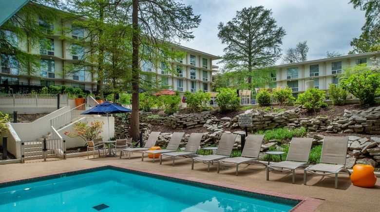 <b>Marriott St Louis Airport Pool</b>. Images powered by <a href="https://www.leonardoworldwide.com/" title="Leonardo Worldwide" target="_blank">Leonardo</a>.