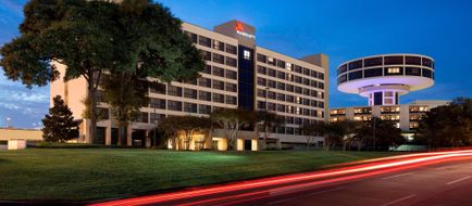 Houston Airport Marriott at George Bush Exterior