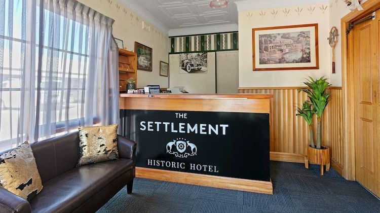 Settlement Motor Inn Lobby