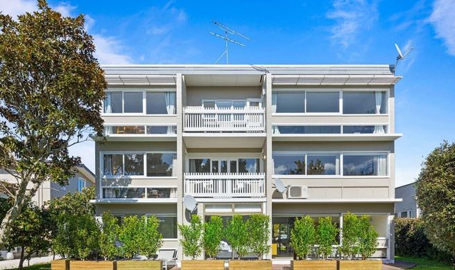 Stay Mission Bay Exterior