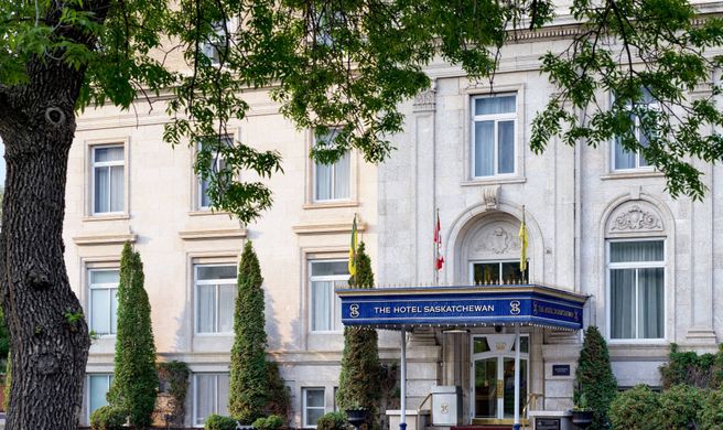 Hotel Saskatchewan, Autograph Collection Exterior