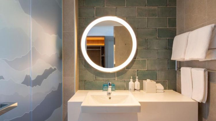 voco Queenstown Room