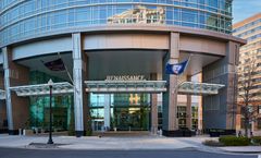 Renaissance Arlington Capital View Hotel