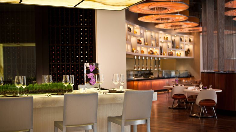 <b>Renaissance Arlington Capital View Hotel Restaurant</b>. Images powered by <a href="https://www.leonardoworldwide.com/" title="Leonardo Worldwide" target="_blank">Leonardo</a>.